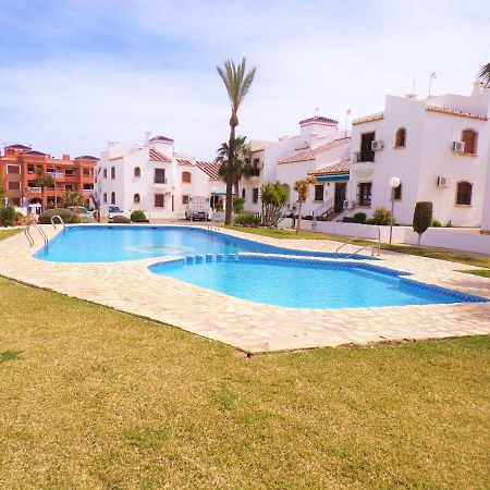 Villamartin Violetas Holiday Home ภายนอก รูปภาพ