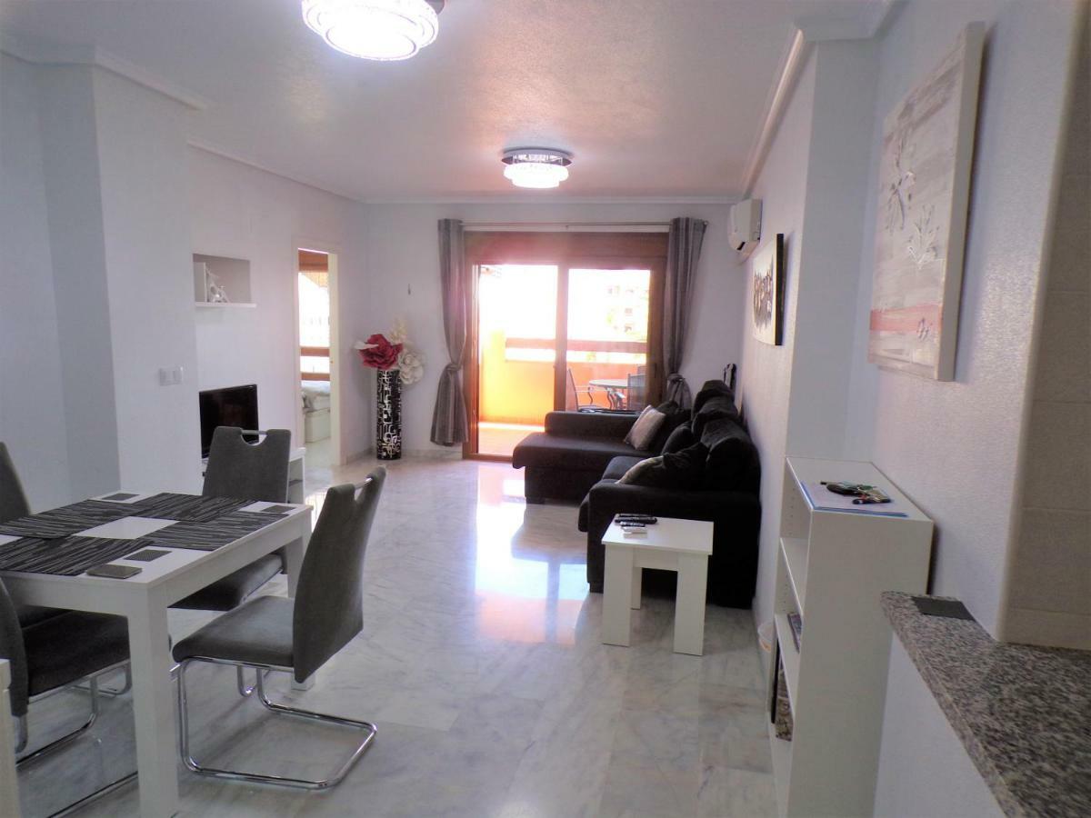 Villamartin Violetas Holiday Home ภายนอก รูปภาพ