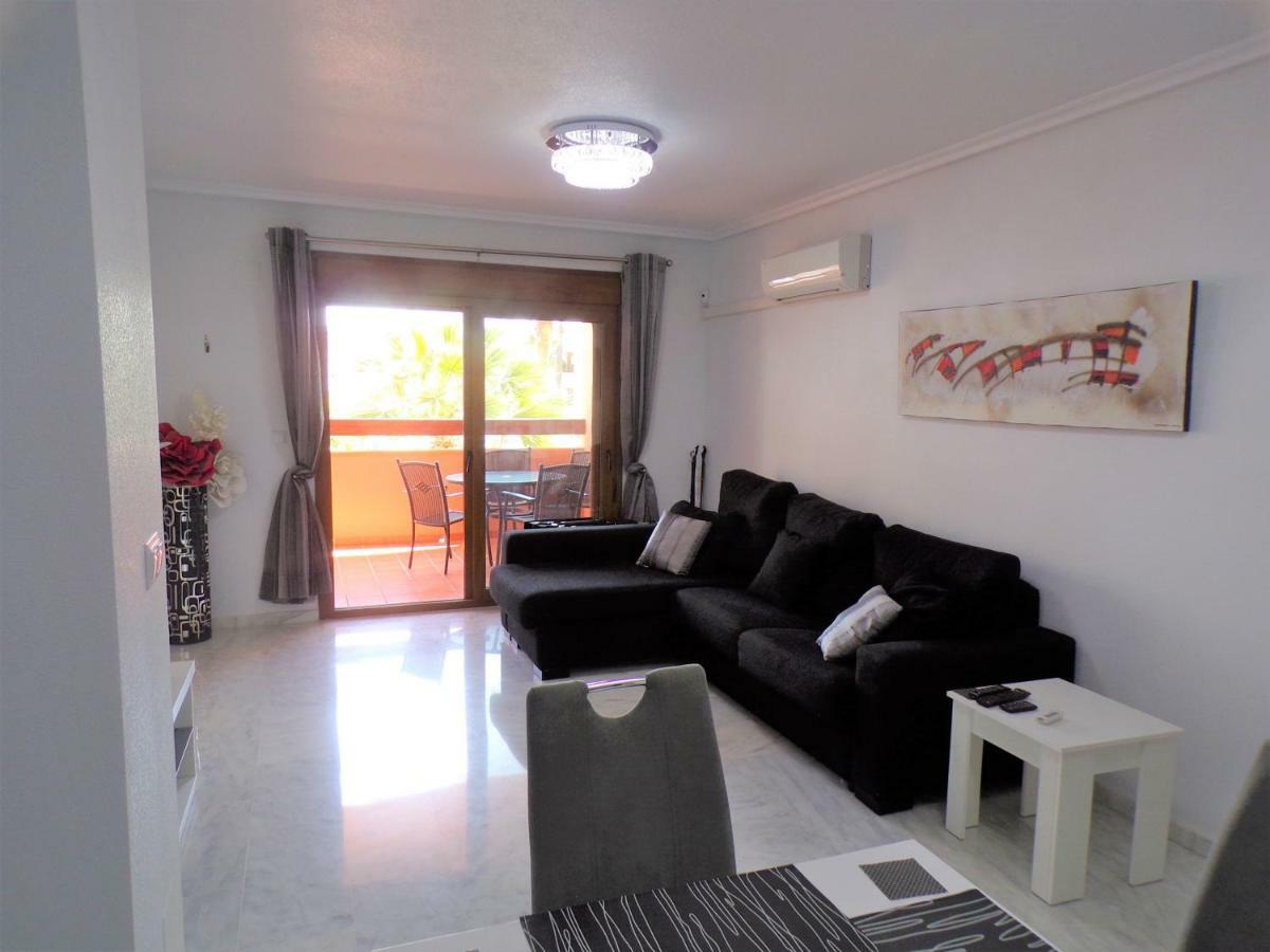 Villamartin Violetas Holiday Home ภายนอก รูปภาพ
