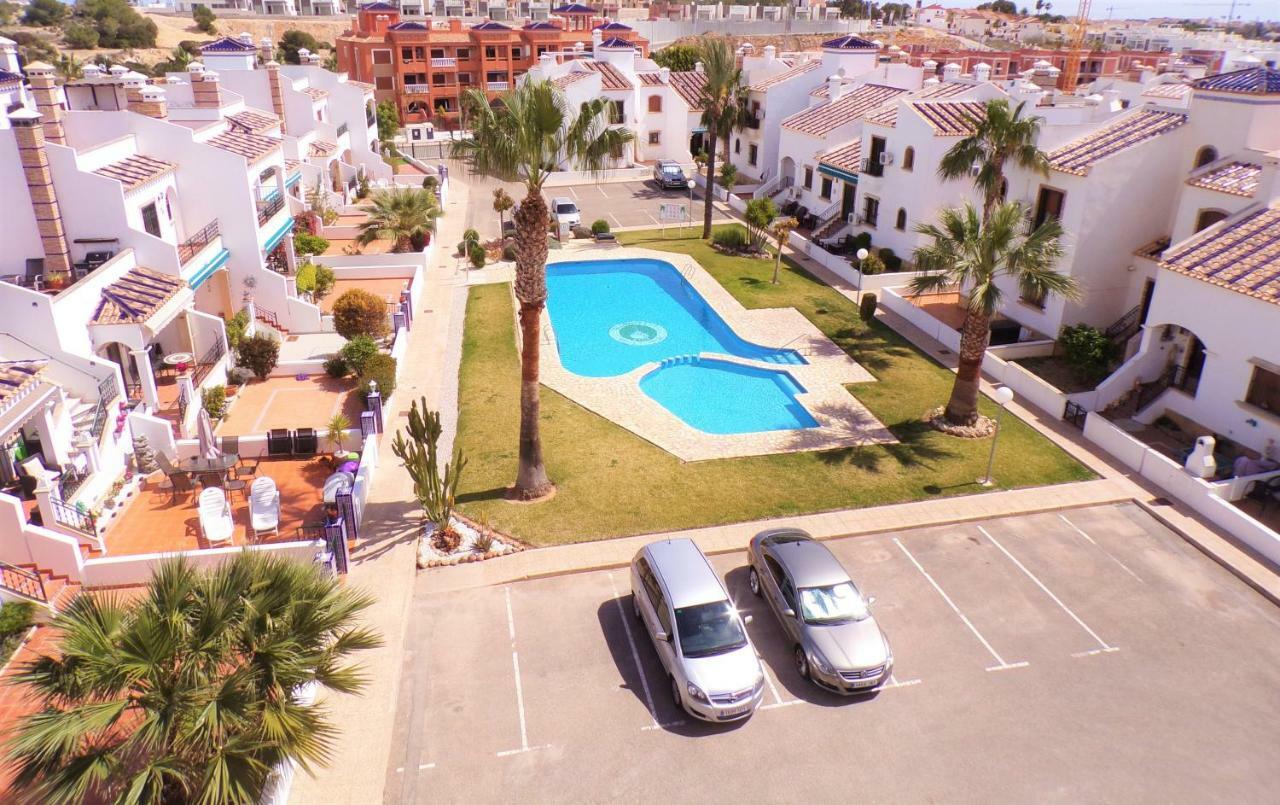 Villamartin Violetas Holiday Home ภายนอก รูปภาพ
