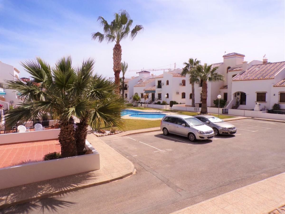 Villamartin Violetas Holiday Home ภายนอก รูปภาพ
